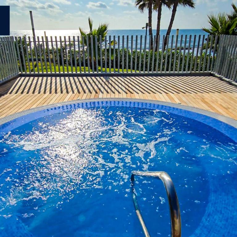 Garden Breeze Punta Prima, 2min beach walk, family Friendly, 3 Pool a Garden, jacuzzi - Deluxe-Apartment mit 2 Schlafzimmern und Gartenblick - 27