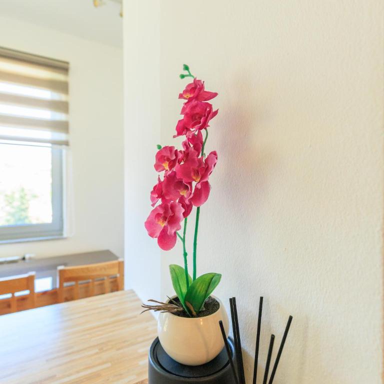 Modern & Complete 2bdr apartment with free parking - Apartment mit 2 Schlafzimmern - 40