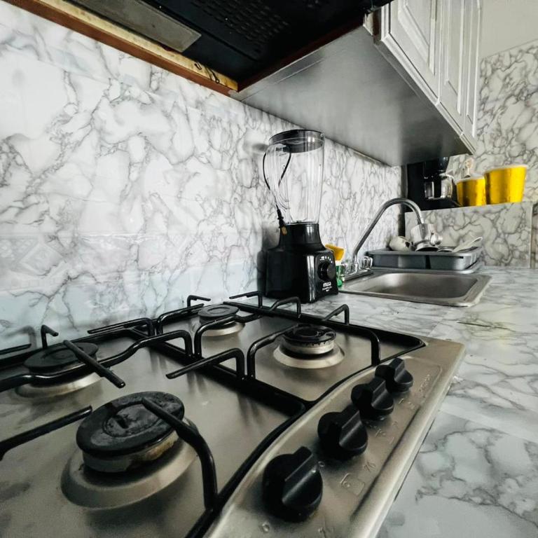 APARTAESTUDIO FRENTE AL HOTEL LAS AMERICAs - One-Bedroom Apartment - 14
