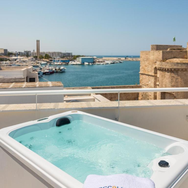 AccalmiA - Camera Matrimoniale Deluxe con Vista Mare e Piscina Privata - 1