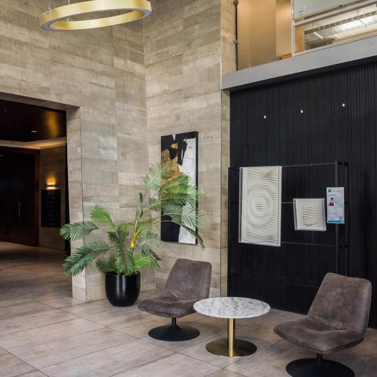 Modern 1BR Flat Prime Location Luxury Living - Apartamento - 37