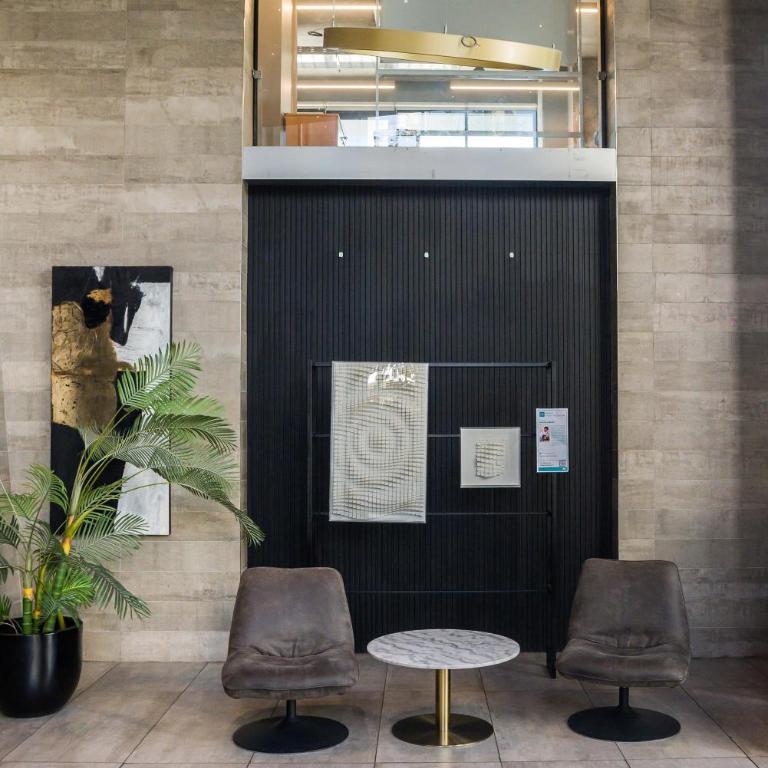 Modern 1BR Flat Prime Location Luxury Living - Apartamento - 38