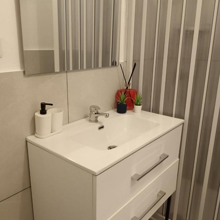 LUAN centro Napoli - Appartamento con 3 Camere da Letto - 6