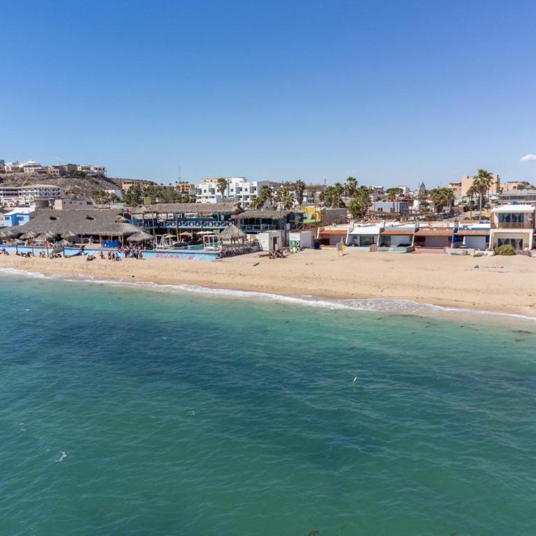 Las Brisas #8 Beachfront - On the sand and steps from Mannys for tacos & tequila - Casa de 3 dormitorios - 35