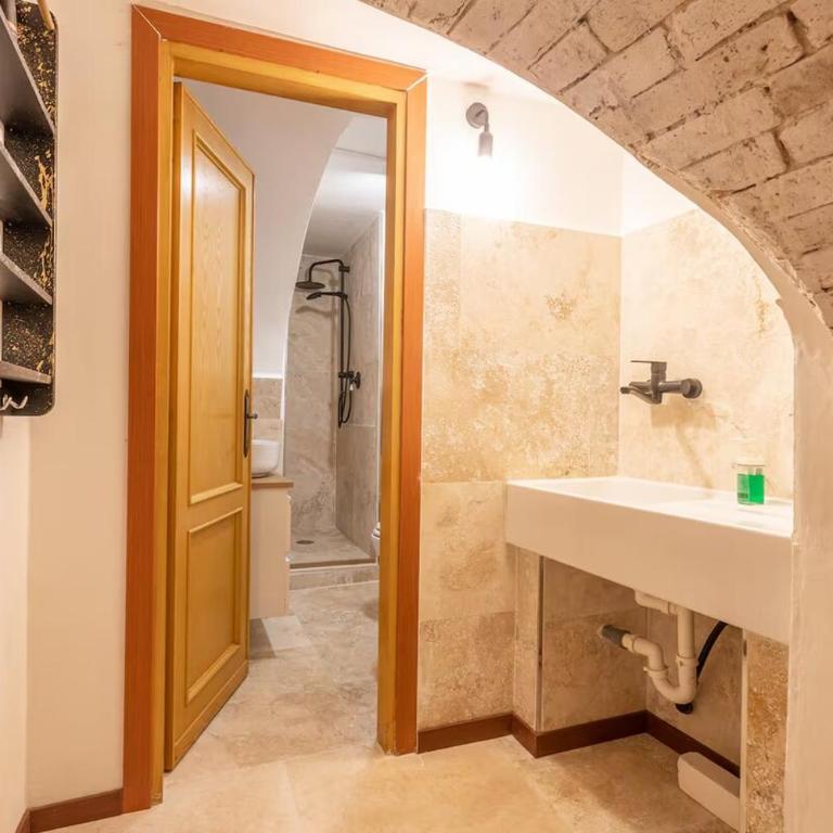 Viola - Bohemian 1-Bedroom Flat in Artists' Quarter - Appartamento con 1 Camera da Letto - 4