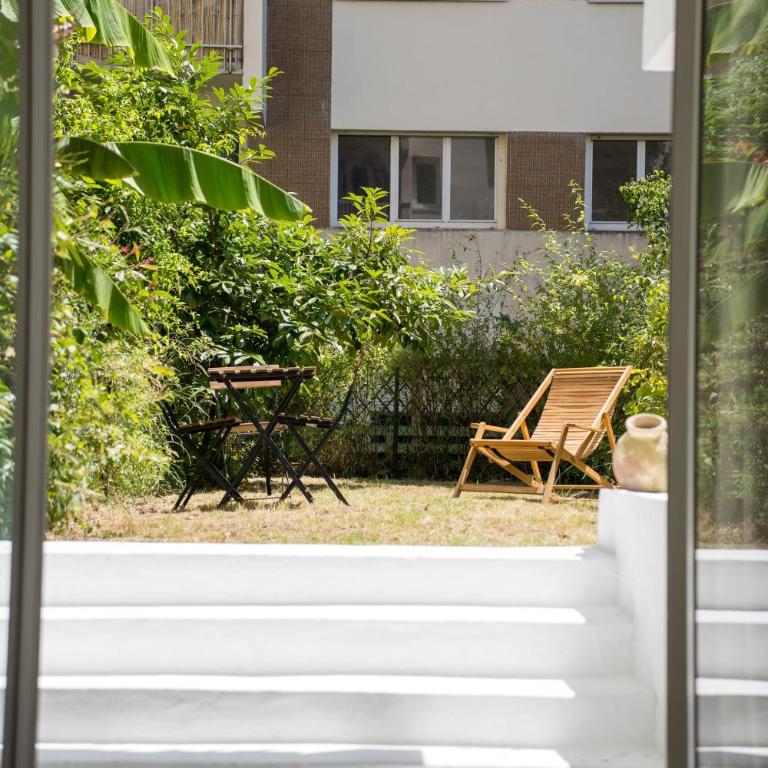 Charming Parisian Apartment with Garden View - Appartement - 2