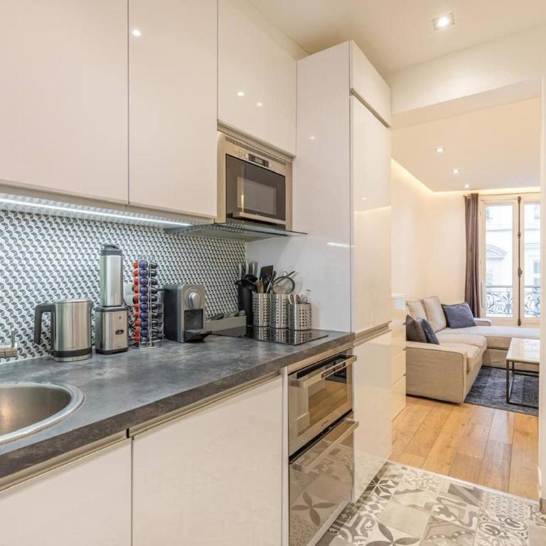 Charming Parisian Apartment in the Heart of the Latin Quarter - Appartement - 5