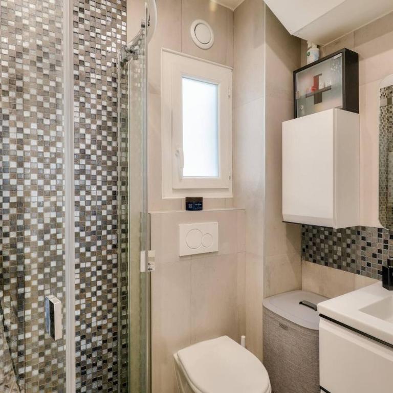 Charming Parisian Apartment in the Heart of the Latin Quarter - Appartement - 9