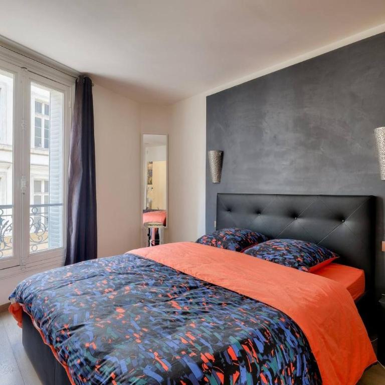 Charming Parisian Apartment in the Heart of the Latin Quarter - Appartement - 10