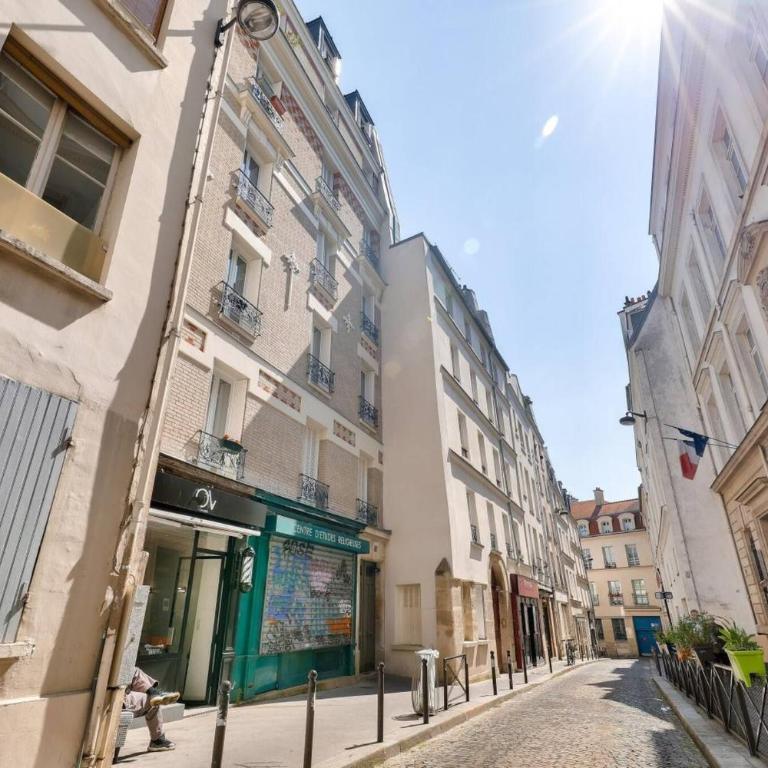 Charming Parisian Apartment in the Heart of the Latin Quarter - Appartement - 15