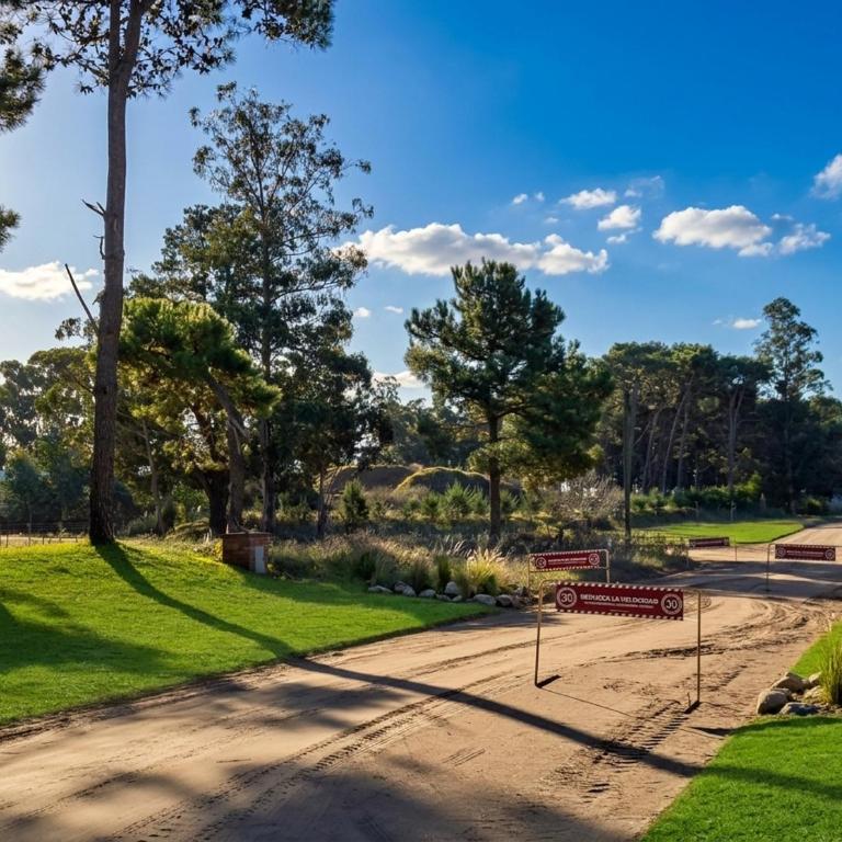 Casa frente al polo - Losa radiante y Piscina - Apartamento de 3 dormitorios - 20