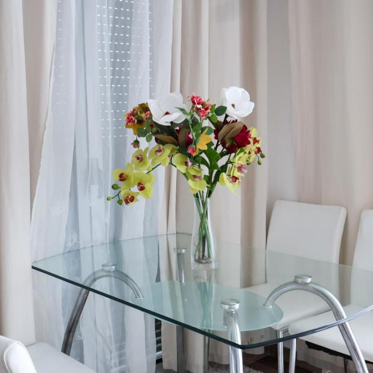 Lighthouse Residence Tivat - Obala Đuraševića - Apartman sa 2 Spavaće Sobe, Balkonom i Pogledom na More - 11
