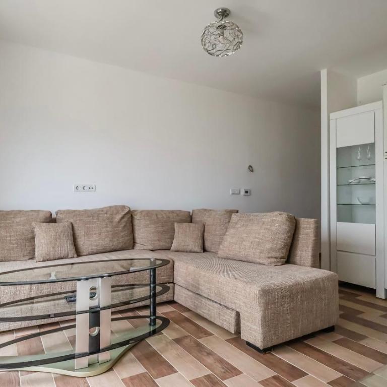 Lighthouse Residence Tivat - Obala Đuraševića - Apartman sa 2 Spavaće Sobe, Balkonom i Pogledom na More - 14