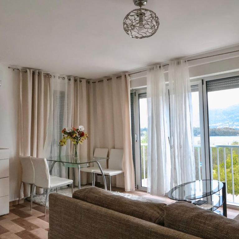 Lighthouse Residence Tivat - Obala Đuraševića - Apartman sa 2 Spavaće Sobe, Balkonom i Pogledom na More - 27