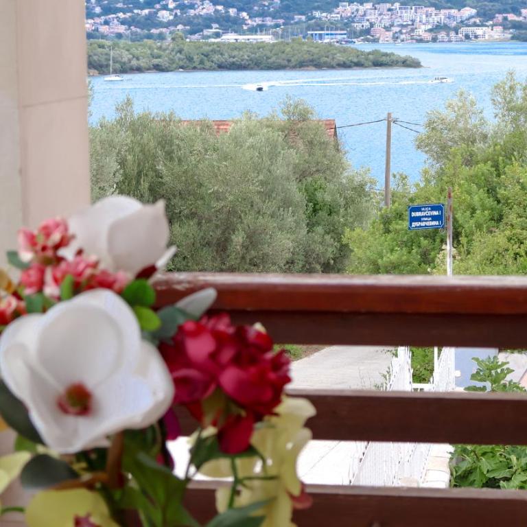 Lighthouse Residence Tivat - Obala Đuraševića - Apartman sa 2 Spavaće Sobe, Balkonom i Pogledom na More - 18
