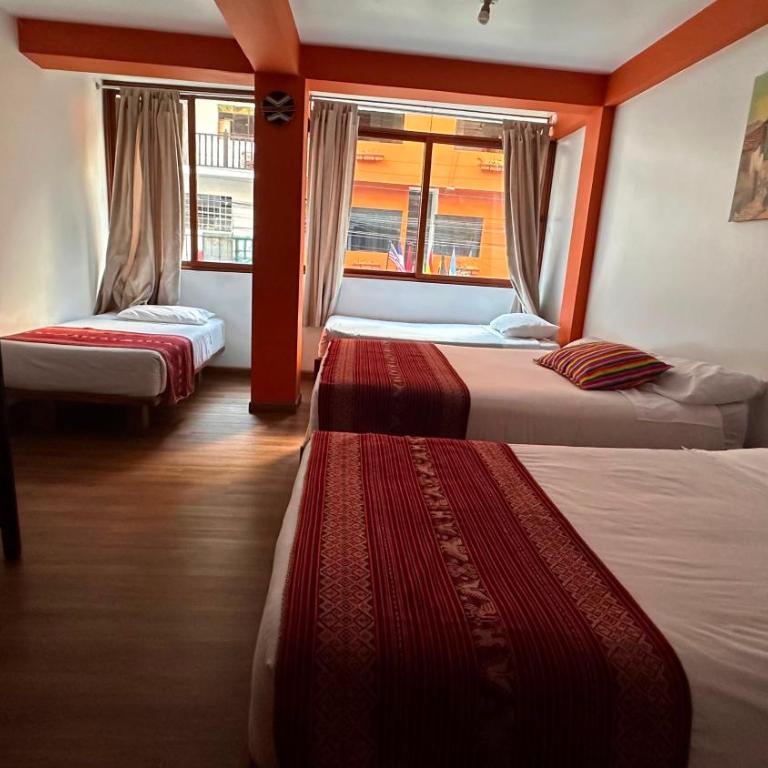 All sur Cusco - Family Room with Mountain View - 1