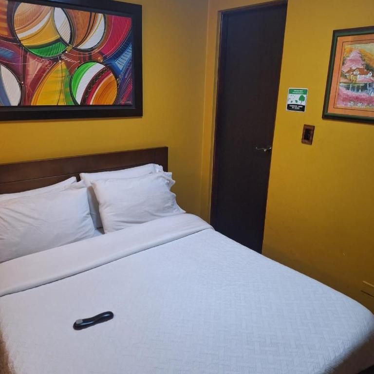 Hotel Apartasuite Normandia - Habitación Deluxe - 3