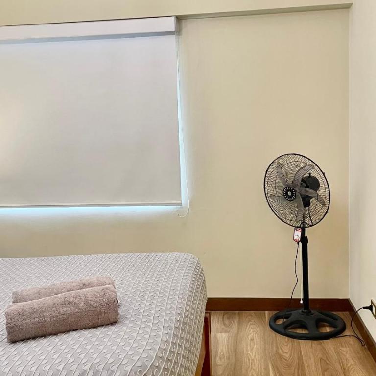 Miraflores Stylish Retreat Renovated 2 BR Apt parking - Two-Bedroom Apartment - 25