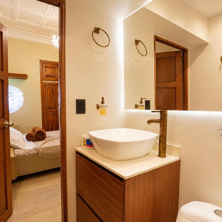 Recuerdos De Mi Tierra HOTEL Poblado Provenza Parque Lleras - Deluxe Double Room - 2