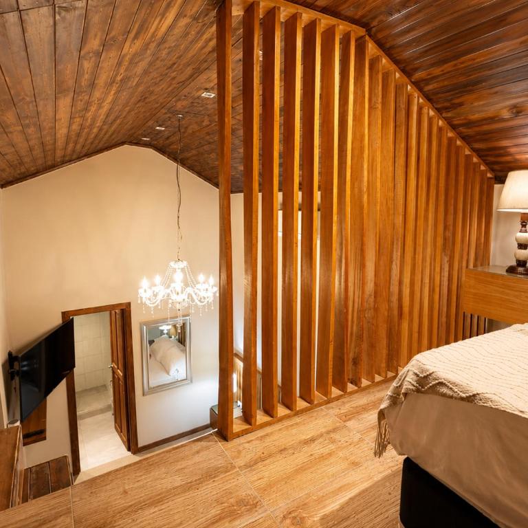 Recuerdos De Mi Tierra HOTEL Poblado Provenza Parque Lleras - Triple Room with Private Bathroom - 4