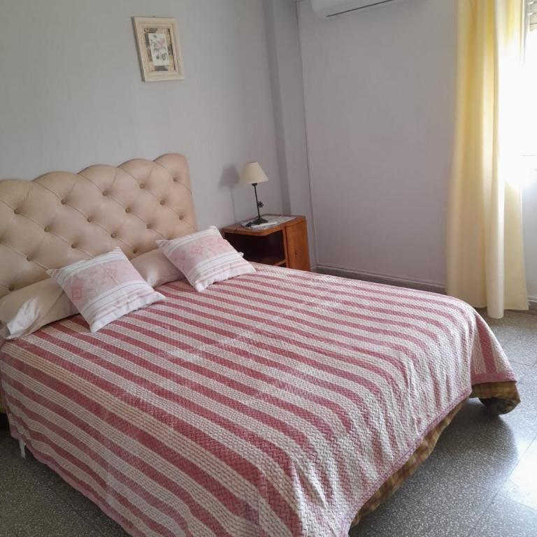 Alquiler departamento luminoso y cómodo - Two-Bedroom Apartment - 1
