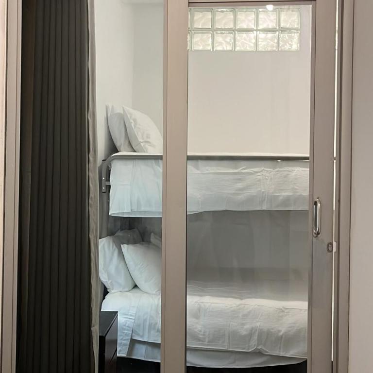 Casa de Altura, Spacious and modern - Three-Bedroom Apartment - 4