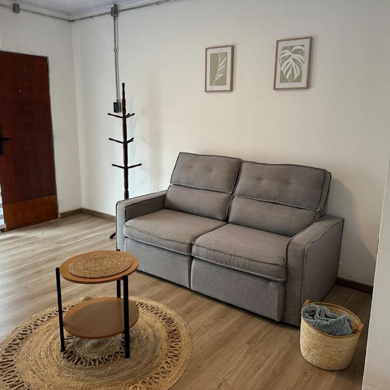 Apartamento céntrico, cómodo y luminoso - One-Bedroom Apartment - 1