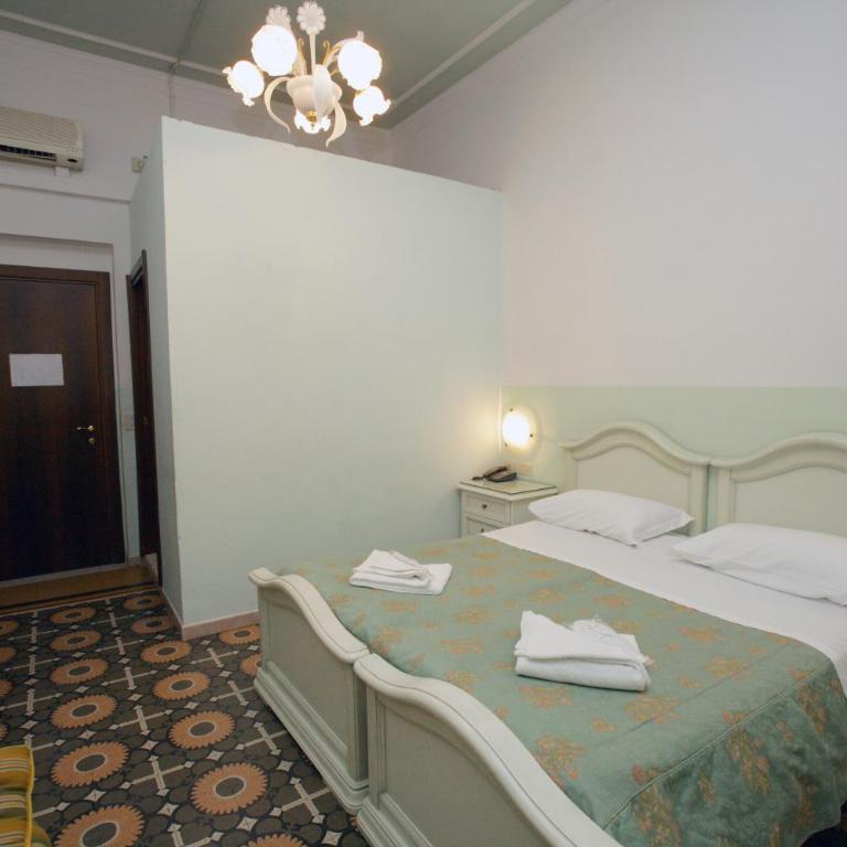 Hotel Desirèe - Double or Twin Room - 9