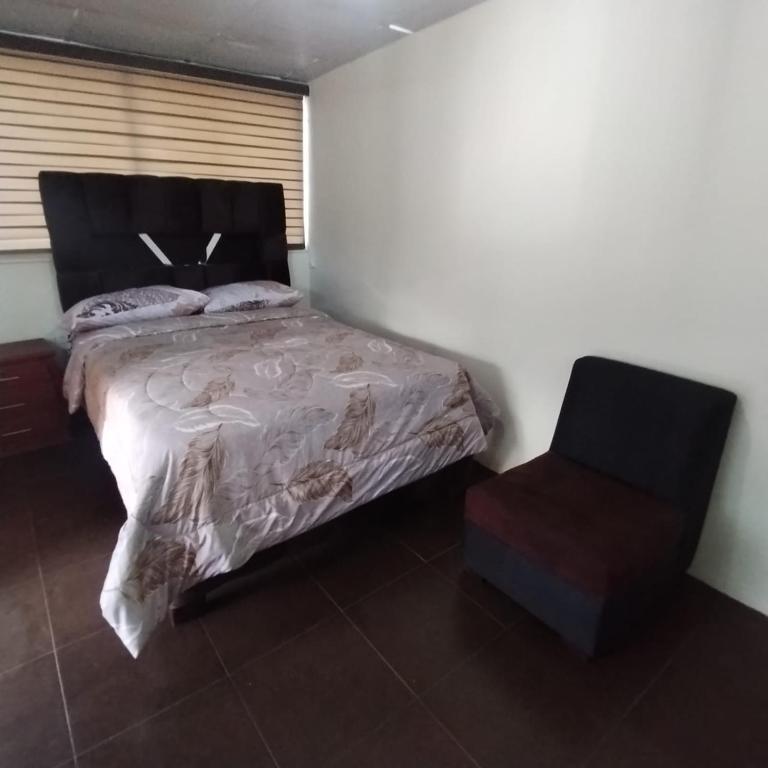 Departamento MEDIO DIA - Three-Bedroom Apartment - 6