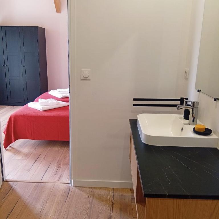 Surf and bike Capbreton - Chambre Double avec Salle de Bains Privative - 1