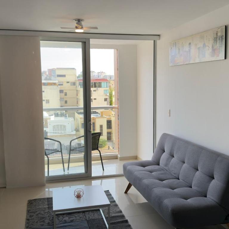 MODERNO Y ACOGEDOR Apartamento A UNOS PASOS DEL CENTRO COMERCIAL BUENAVISTA - Two-Bedroom Apartment with Balcony - 9