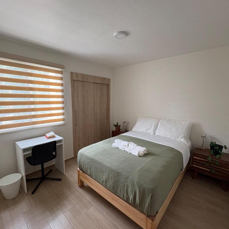 Remodeled apartment, park and 2 parking spaces - Three-Bedroom Apartment - 31