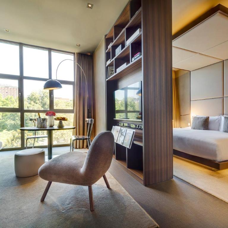 ME by Meliá Milan Il Duca - Extra ME+ Junior Suite con Vista Città - 1