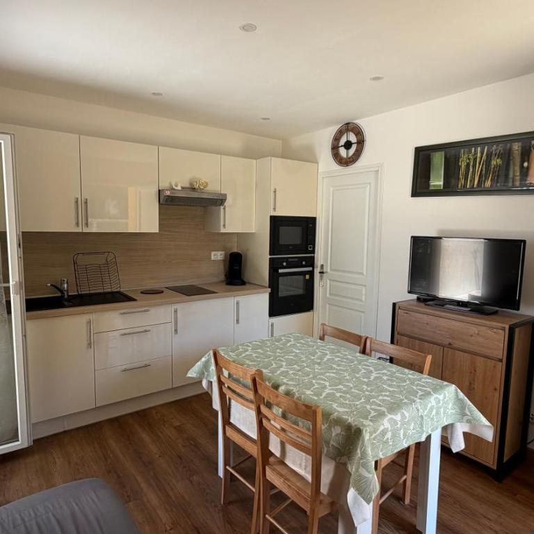 Gîte Le lys 2 à 4 personnes - Casa con 1 dormitorio - 2