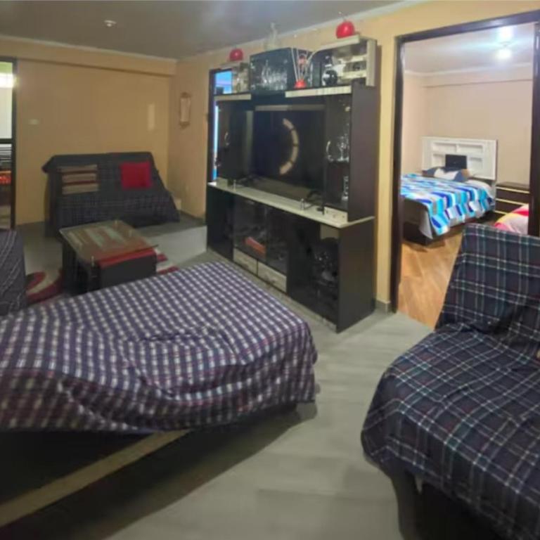Apartamento de 2 Habitaciones con Vista a la Ciudad de Huaraz - Two-Bedroom Apartment - 11
