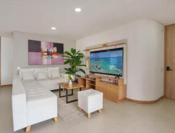 Espectacular vista de Medellín, 2 habitaciones en Las palmas - Two-Bedroom Apartment - 6