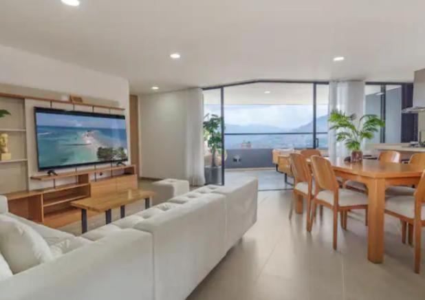 Espectacular vista de Medellín, 2 habitaciones en Las palmas - Two-Bedroom Apartment - 12