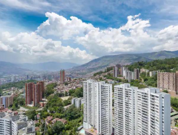Espectacular vista de Medellín, 2 habitaciones en Las palmas - Two-Bedroom Apartment - 13