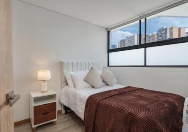 Espectacular vista de Medellín, 2 habitaciones en Las palmas - Two-Bedroom Apartment - 24