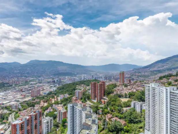 Espectacular vista de Medellín, 2 habitaciones en Las palmas - Two-Bedroom Apartment - 41