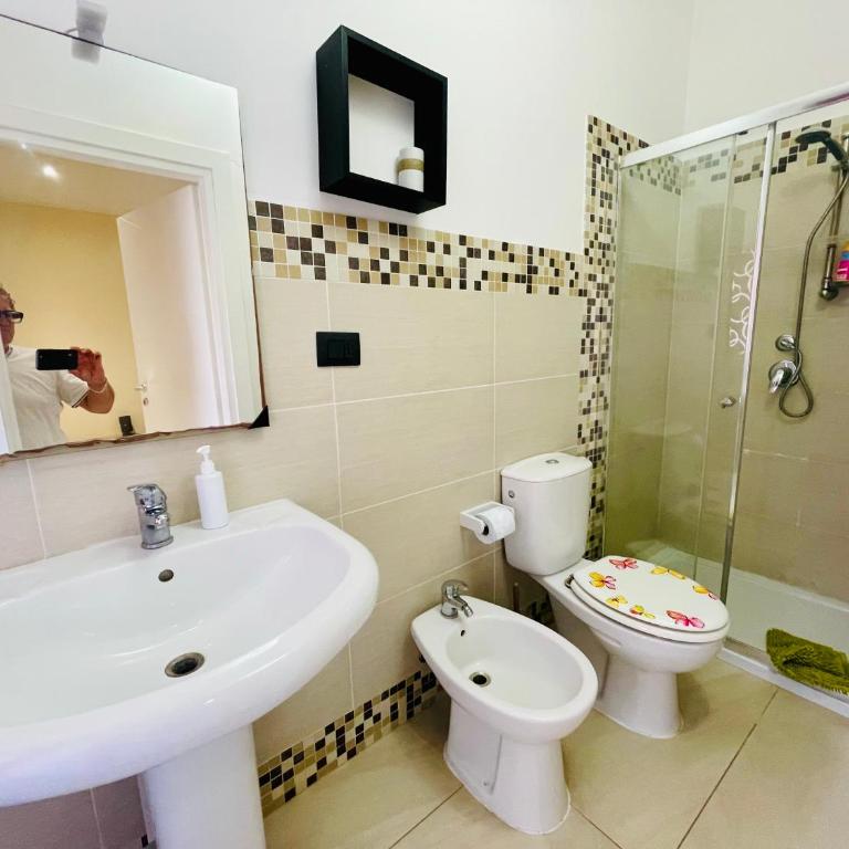 B&B Epipoli - Camera Tripla con Bagno Privato - 17