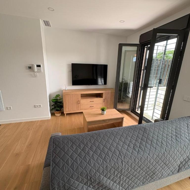 Adhara lll - Appartamento con 1 Camera da Letto e con Giardino - 2