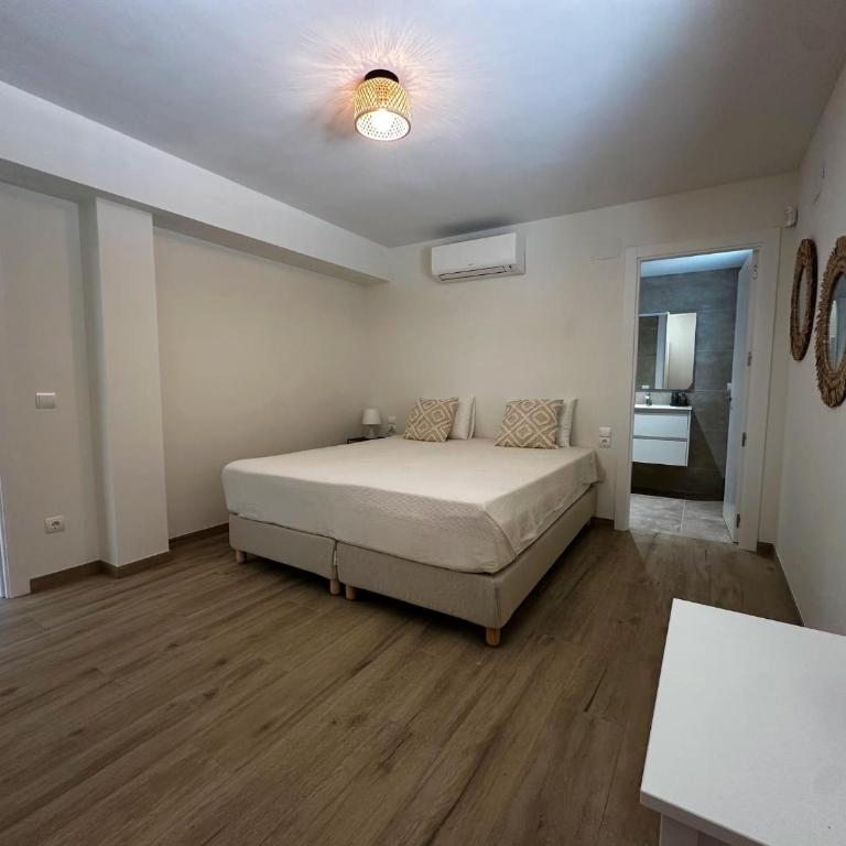 Villa Las Dos Rocas - Casa - 67
