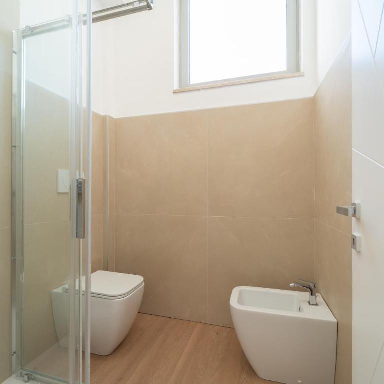 Cloe - Luxury Rooms - Suite Deluxe con Vasca Idromassaggio - 11