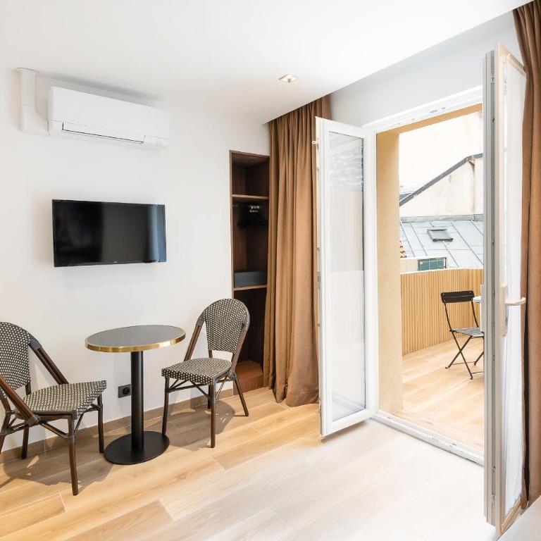 Les Suites Tour Eiffel - Suite avec Terrasse - 17