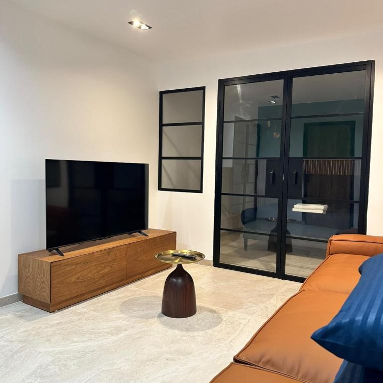 Modern 2 Bedroom Apartment in Vibrant Paris 11 - Appartement 2 Chambres - 12