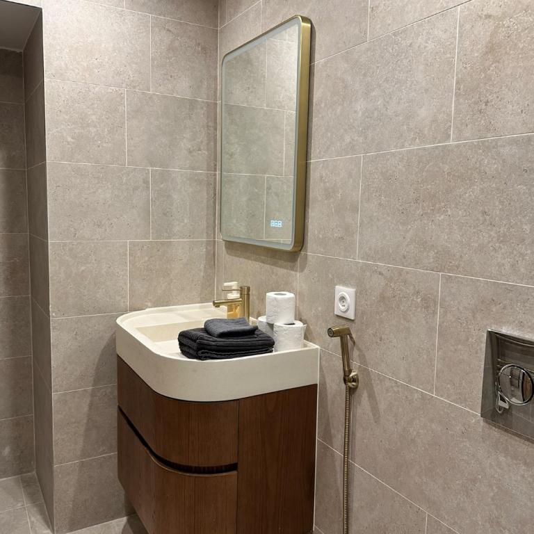 Modern 2 Bedroom Apartment in Vibrant Paris 11 - Appartement 2 Chambres - 19