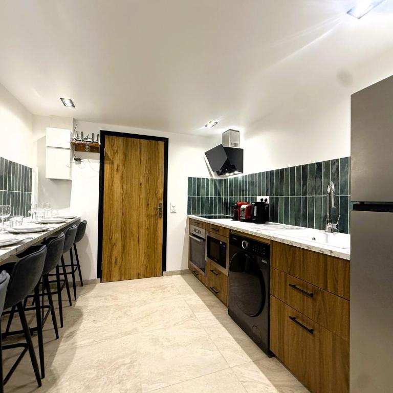 Modern 2 Bedroom Apartment in Vibrant Paris 11 - Appartement 2 Chambres - 15