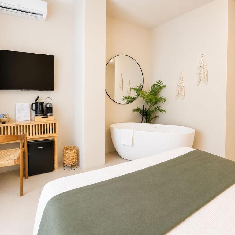 CARBONE XXI - Deluxe Double Room with Bath - 3