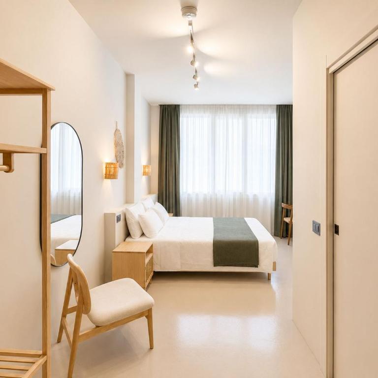 CARBONE XXI - Deluxe Double Room with Bath - 4